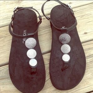 Vionic Lizbeth T-Strap Sandal